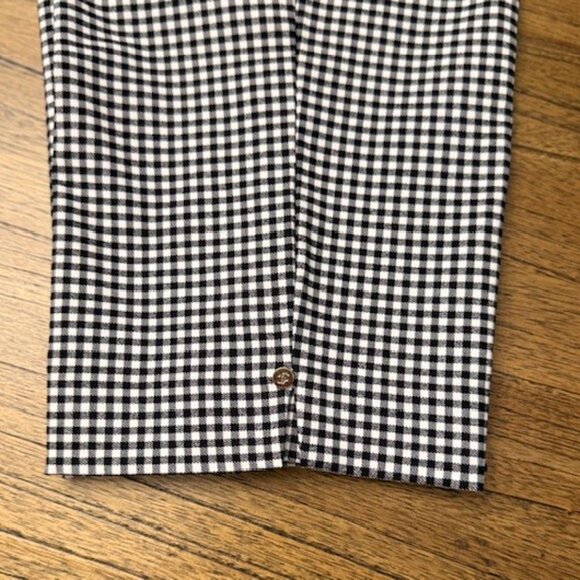 CHICO'S So Slimming Brigitte Slim Leg Capri - Picture 12 of 15